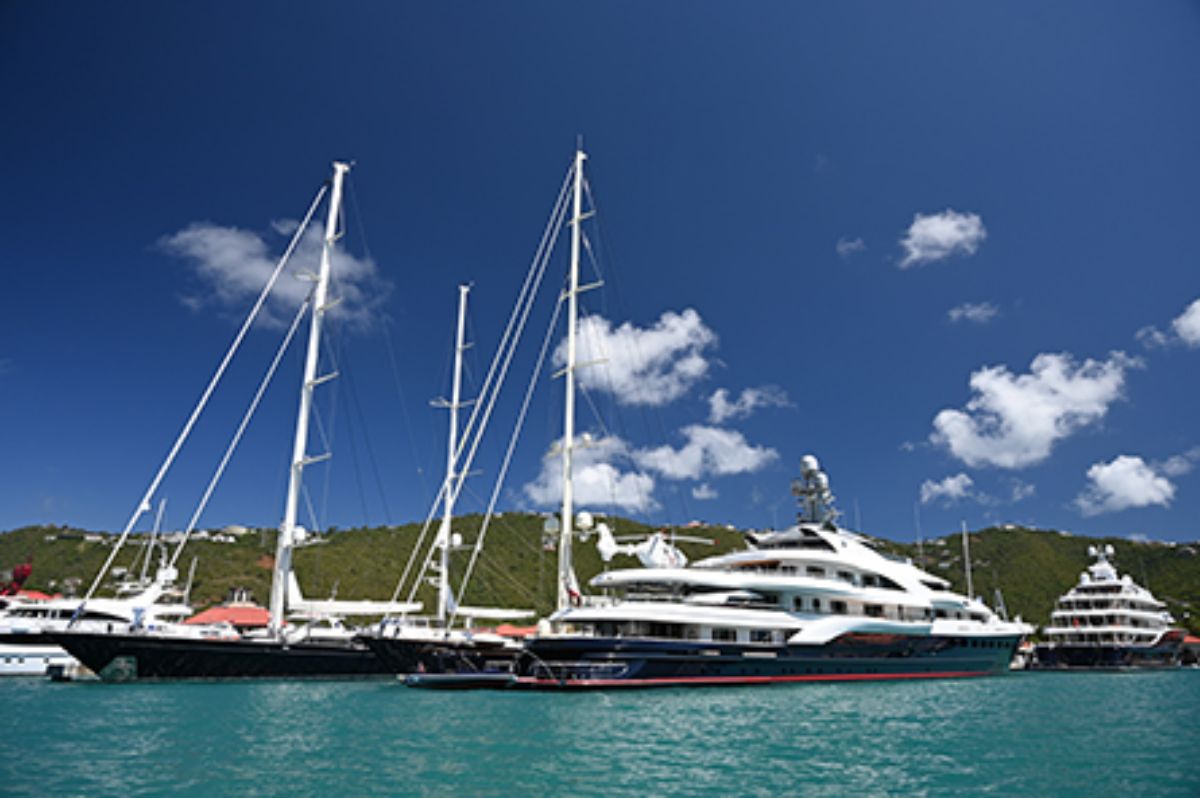 yacht haven grande