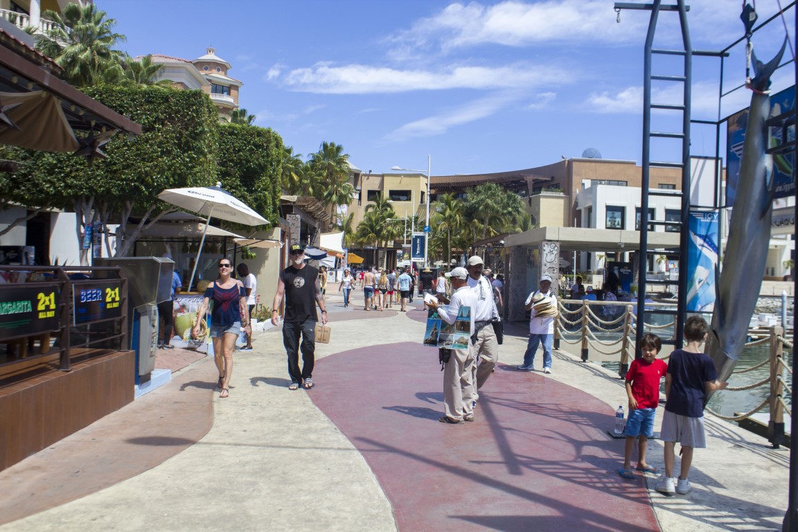 Marina Cabo San Lucas-Mexico Marina-Promenade et shopping