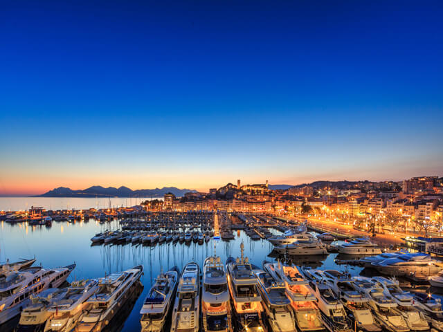 IGY-Vieux---Port-de-Cannes---Marina-al-tramonto